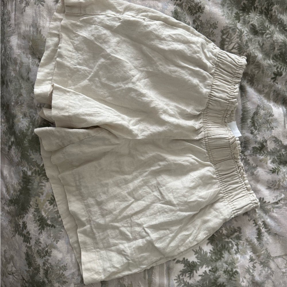 Quince linen shorts